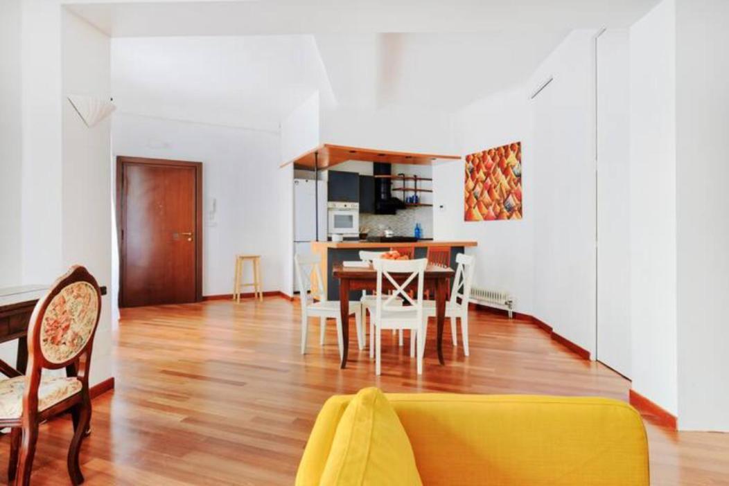 Pagano & Cenacolo Bright Apartment Milán Exterior foto