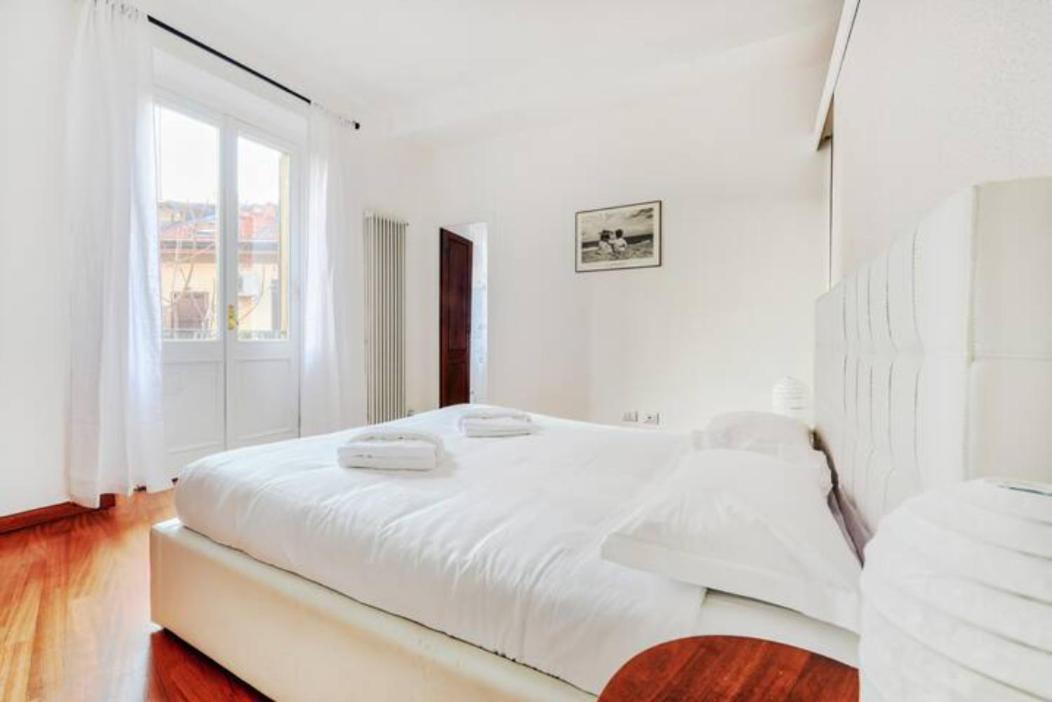 Pagano & Cenacolo Bright Apartment Milán Exterior foto